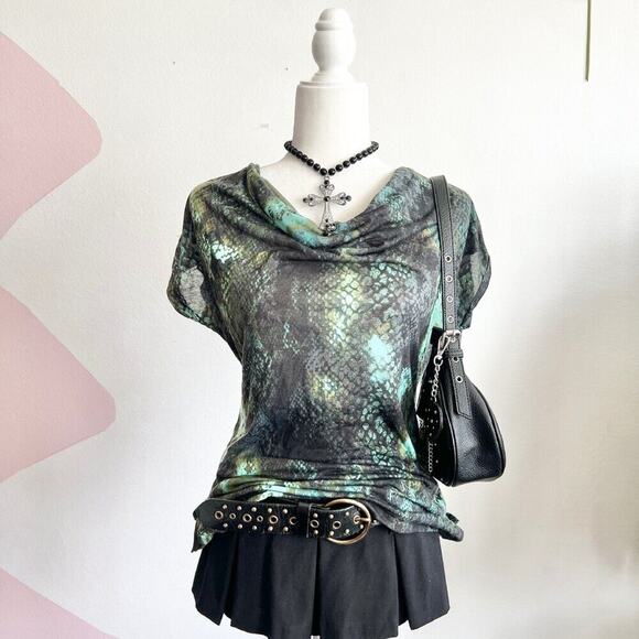 SOLD OUTTT - Picture 1 of 4